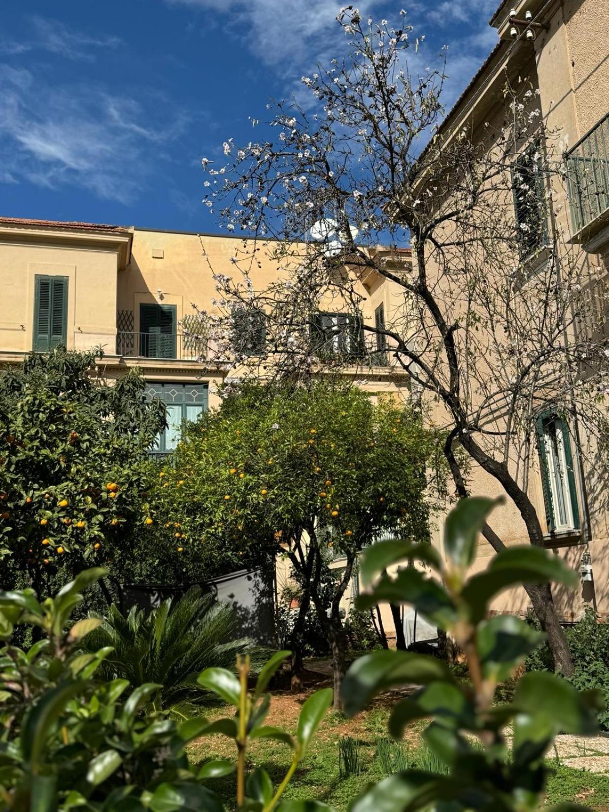 Appartamento Matteotti Living And Garden Palermo Esterno foto